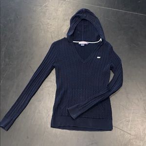 Vineyard vines navy sweater with hood